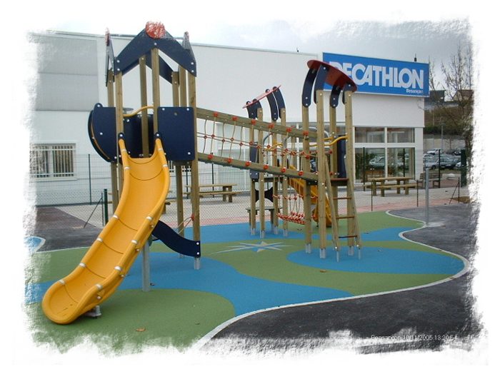 Réalisation d'une aire de jeux pour DECATHLON Besançon (25)
