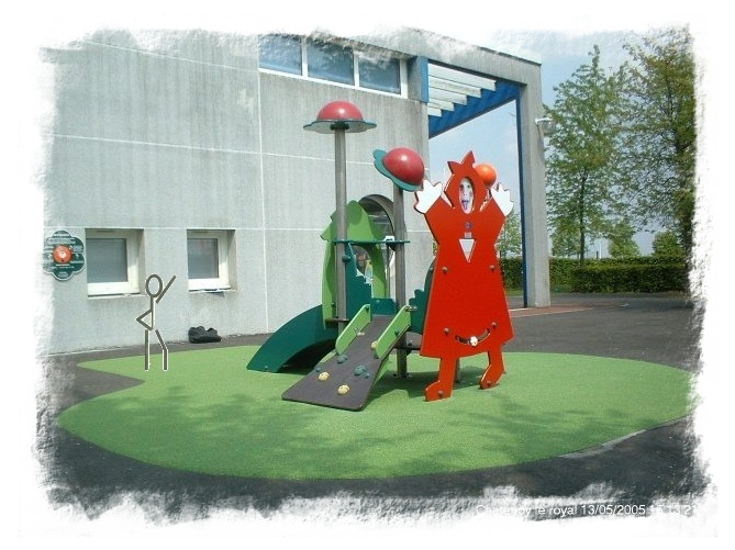 ACCROS LOISIRS - aménagement d'une cour d'école à Chatenoy-le-Royal (71)